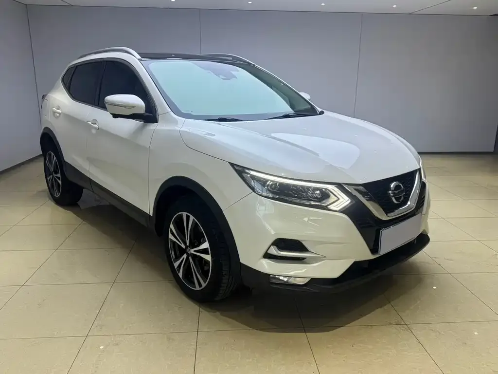 Nissan Qashqai — фото 5