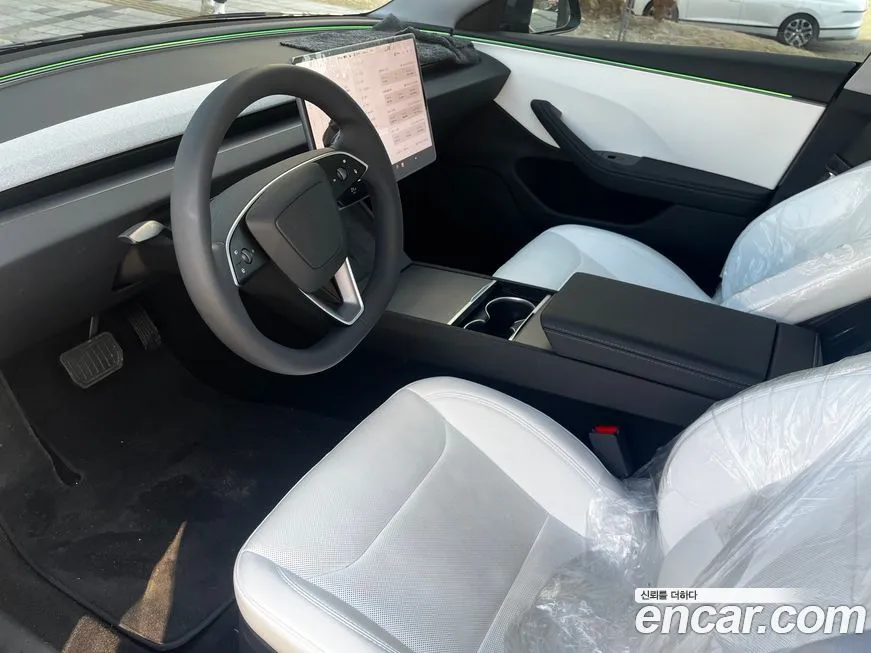Tesla Model 3 — фото 3