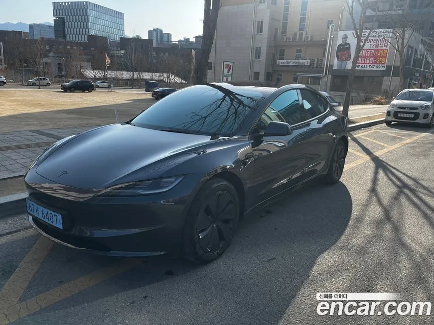 Tesla Model 3 — фото 1