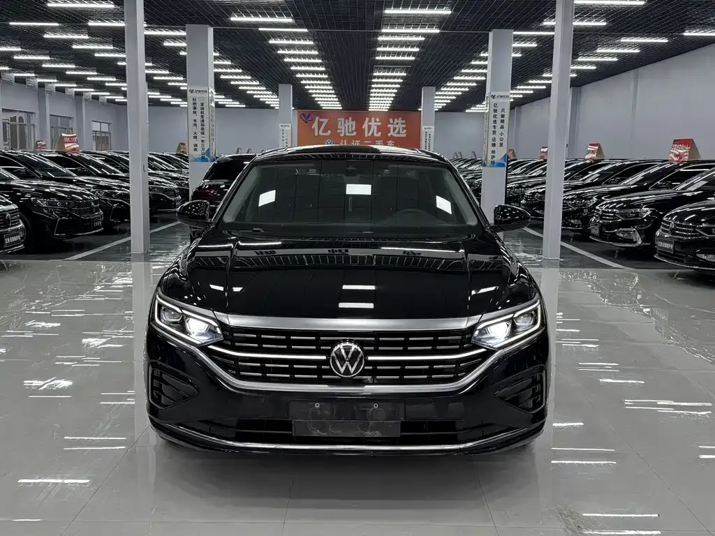 Volkswagen Passat — фото 4