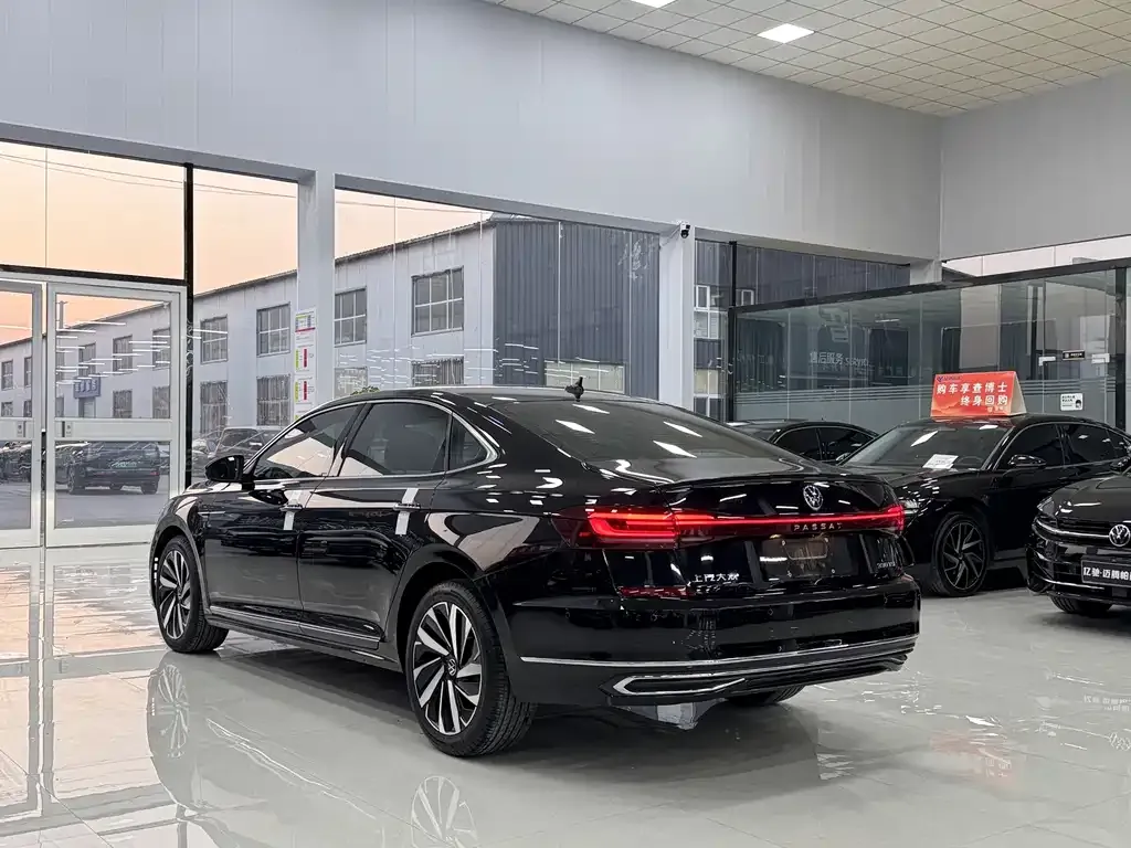 Volkswagen Passat — фото 3
