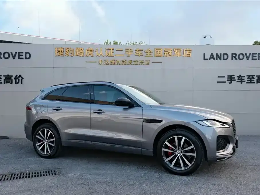 Jaguar F-PACE — фото 2