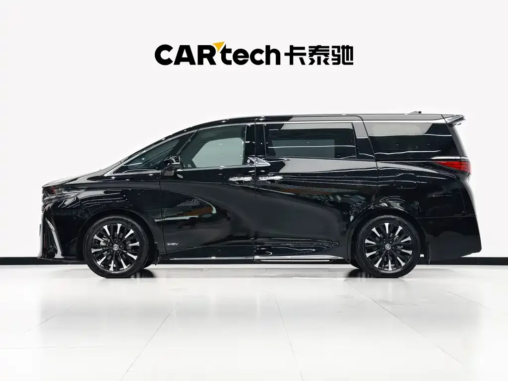 Toyota Alphard — фото 3