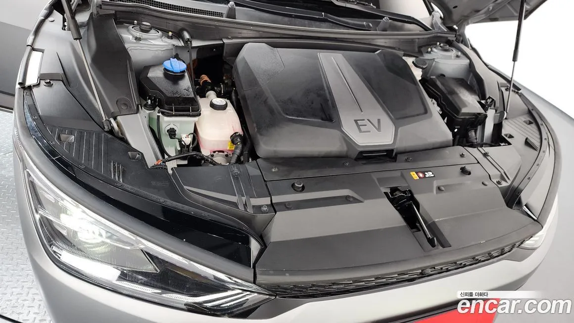 Kia EV6 — фото 8