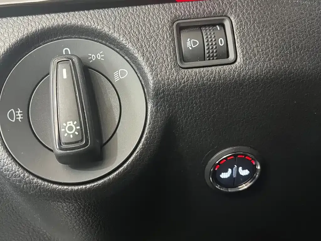 Skoda Kamiq — фото 3