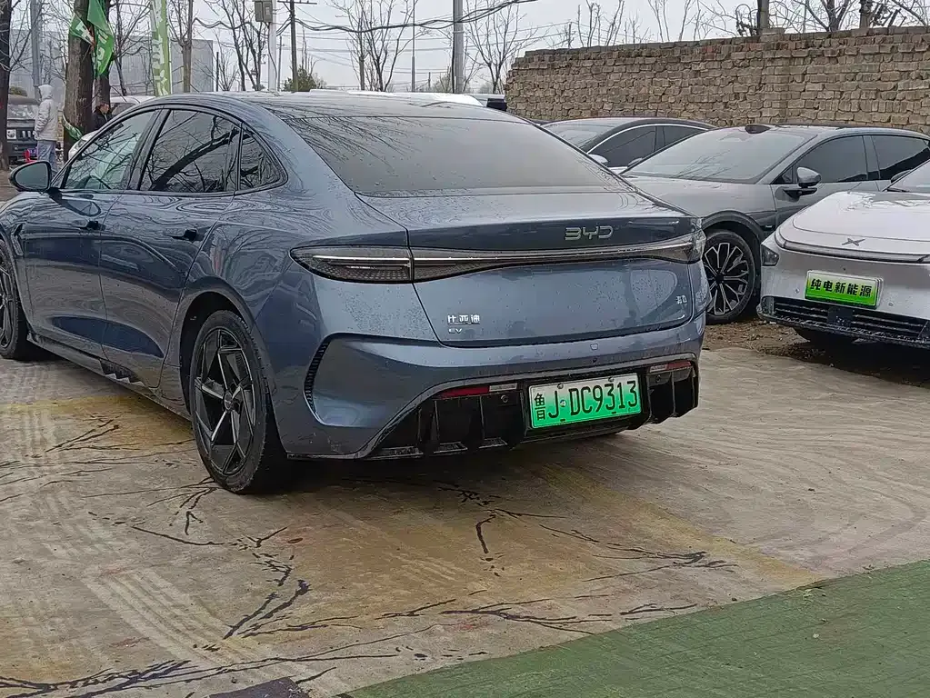 BYD Seal — фото 7
