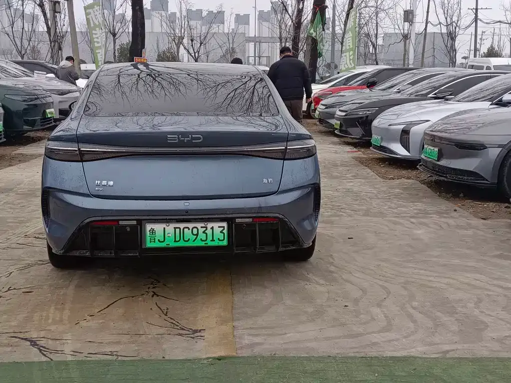 BYD Seal — фото 4