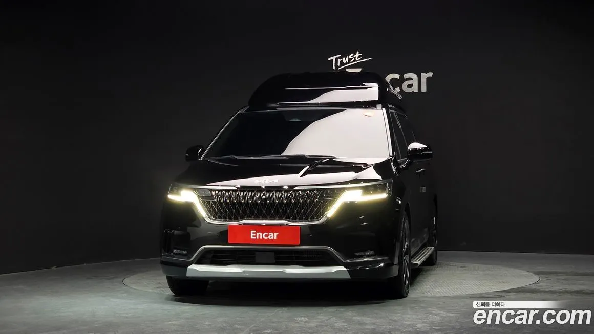 Kia Carnival — фото 10