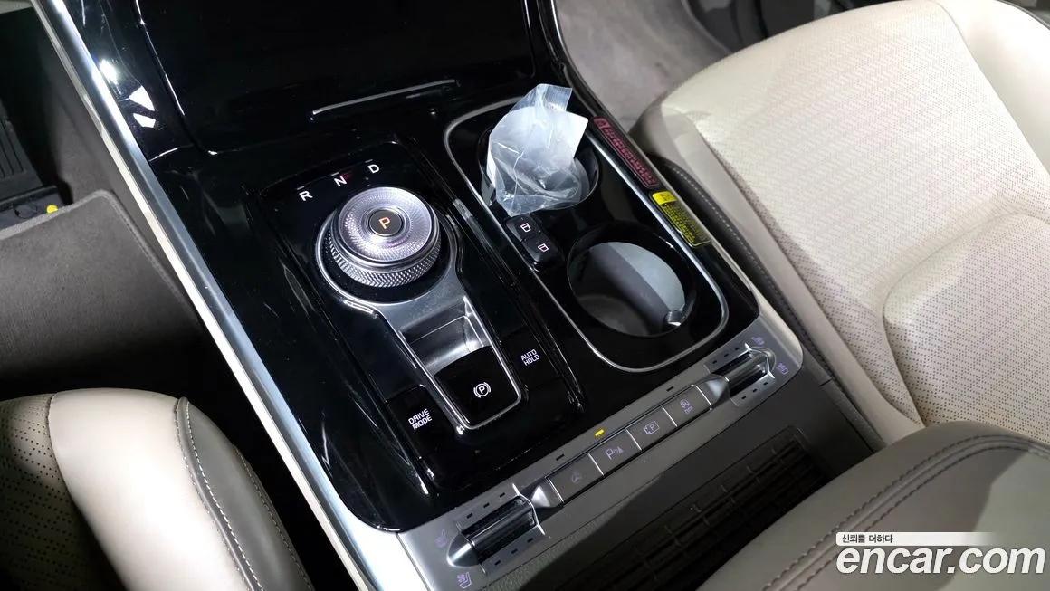 Kia Carnival — фото 4