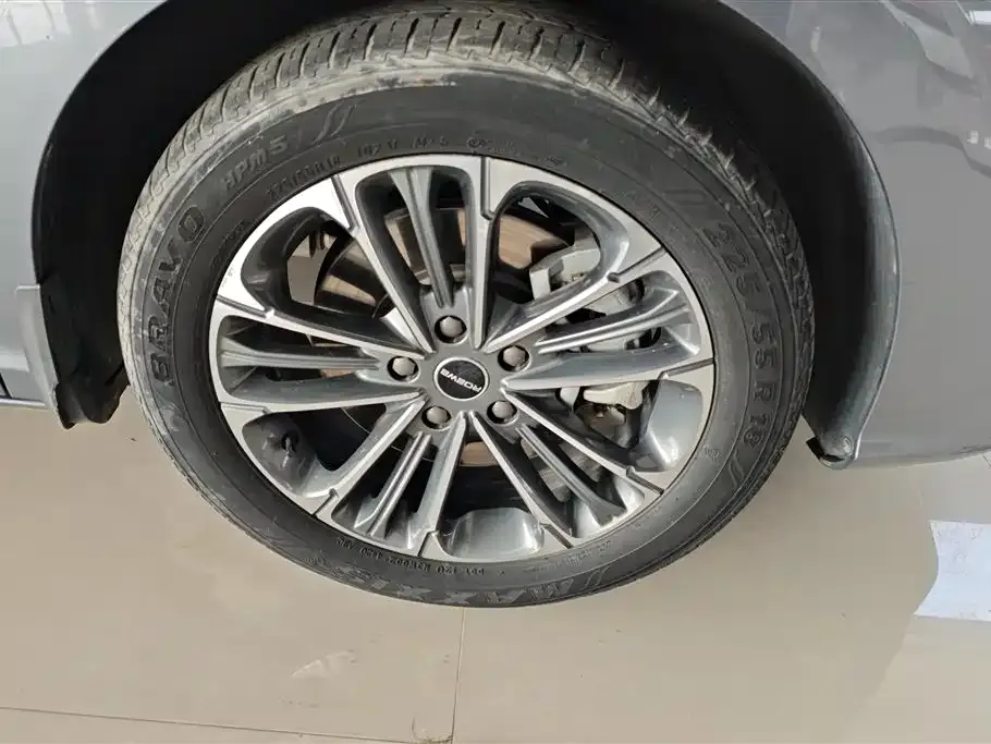 Roewe iMAX8 — фото 2