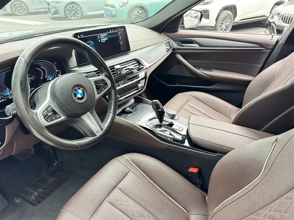 BMW 5 Series New Energy — фото 10