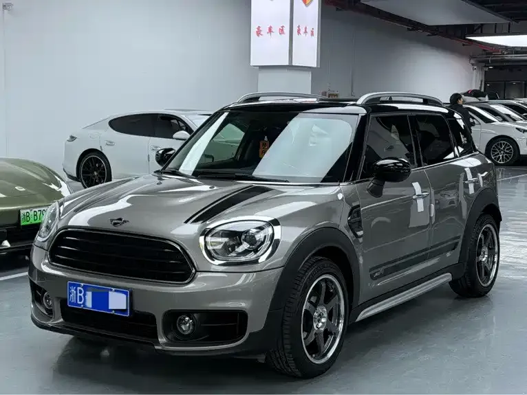 MINI Countryman — фото 1