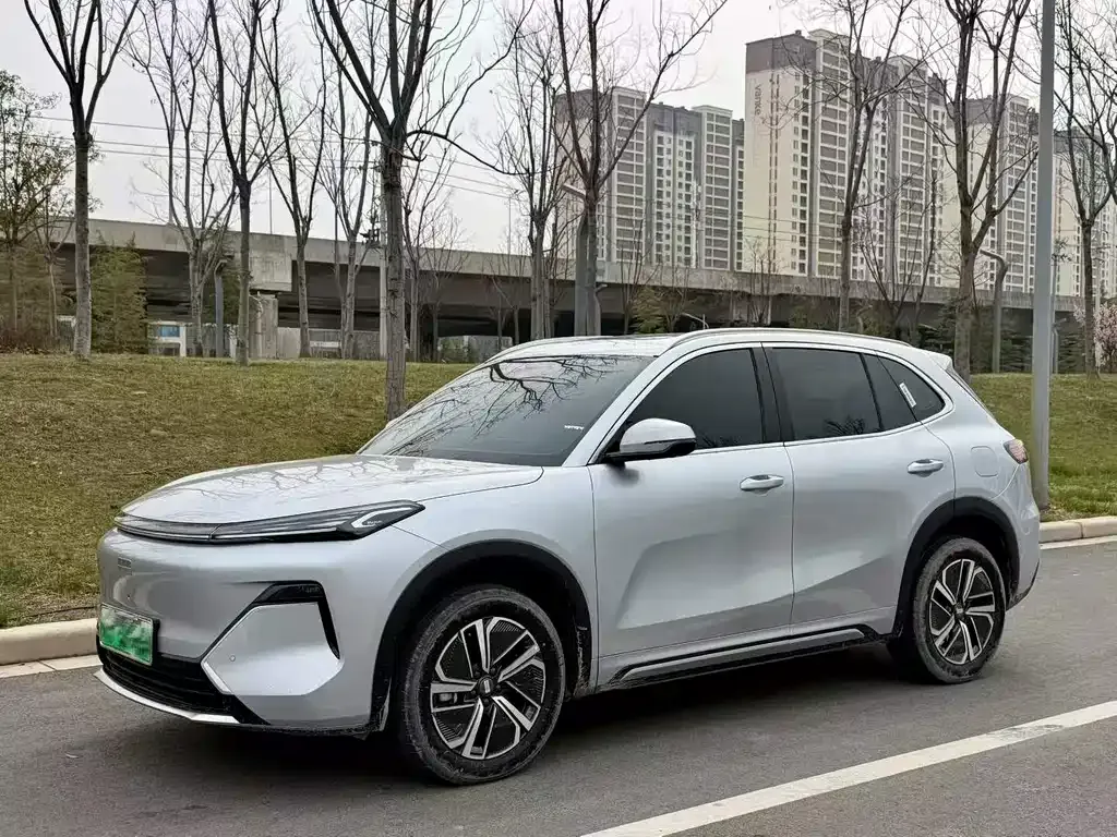 Geely 银河星舰7 — фото 1