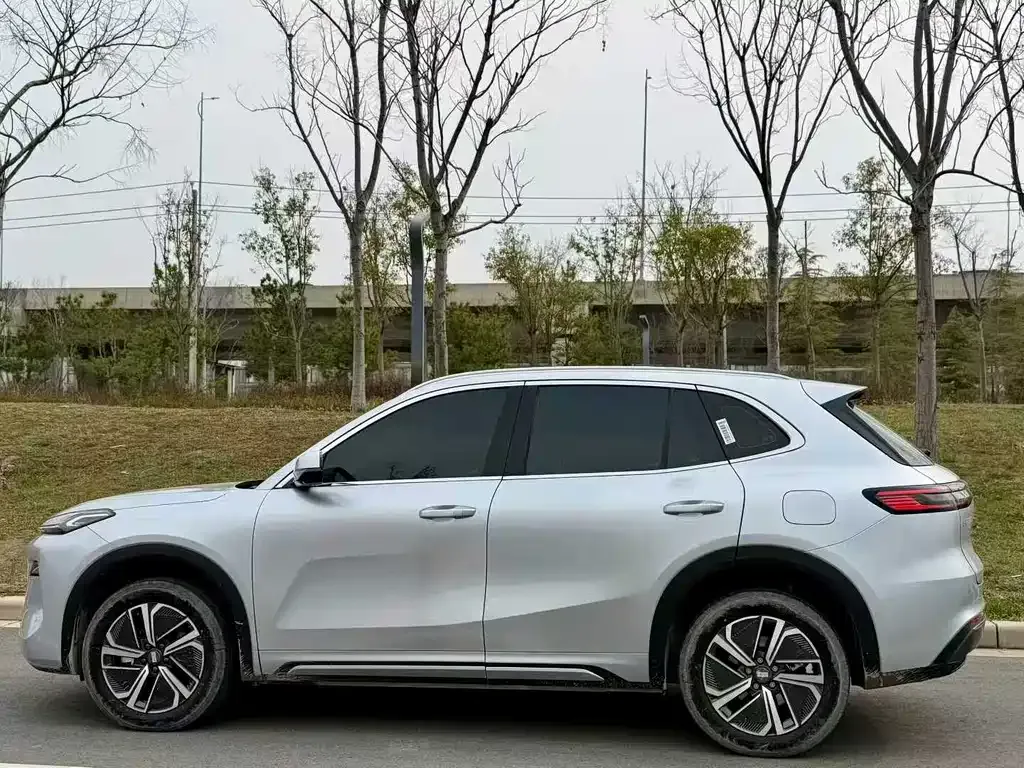 Geely 银河星舰7 — фото 7