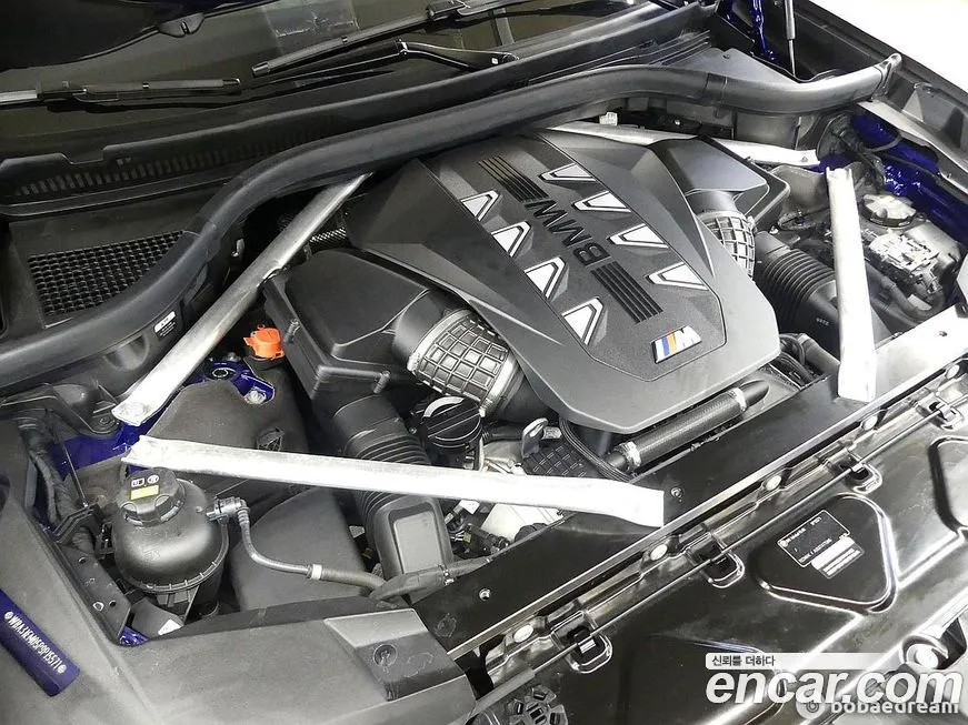 BMW X7 — фото 10