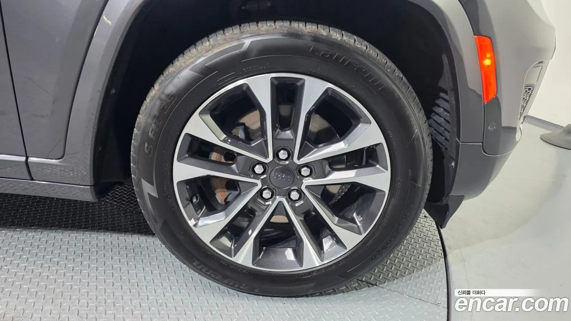 Jeep Cherokee — фото 9