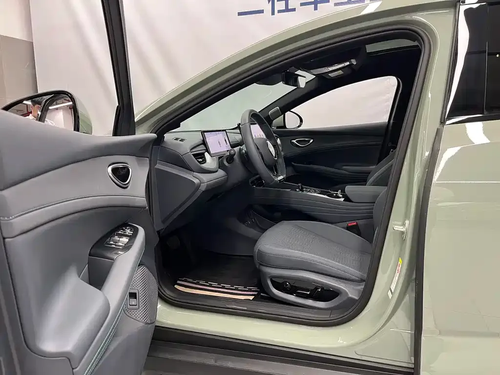 BYD Seal 06GT — фото 7