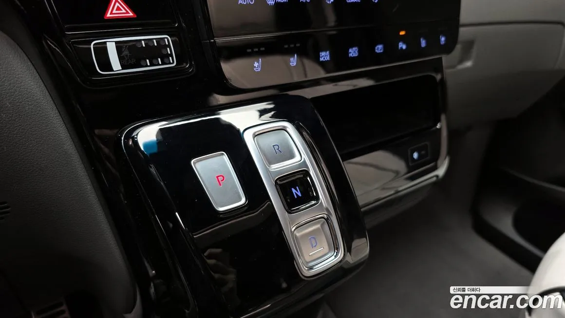 Hyundai Staria — фото 2