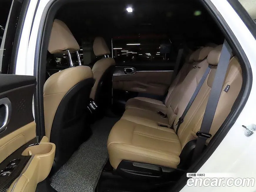 Kia Sorento — фото 5