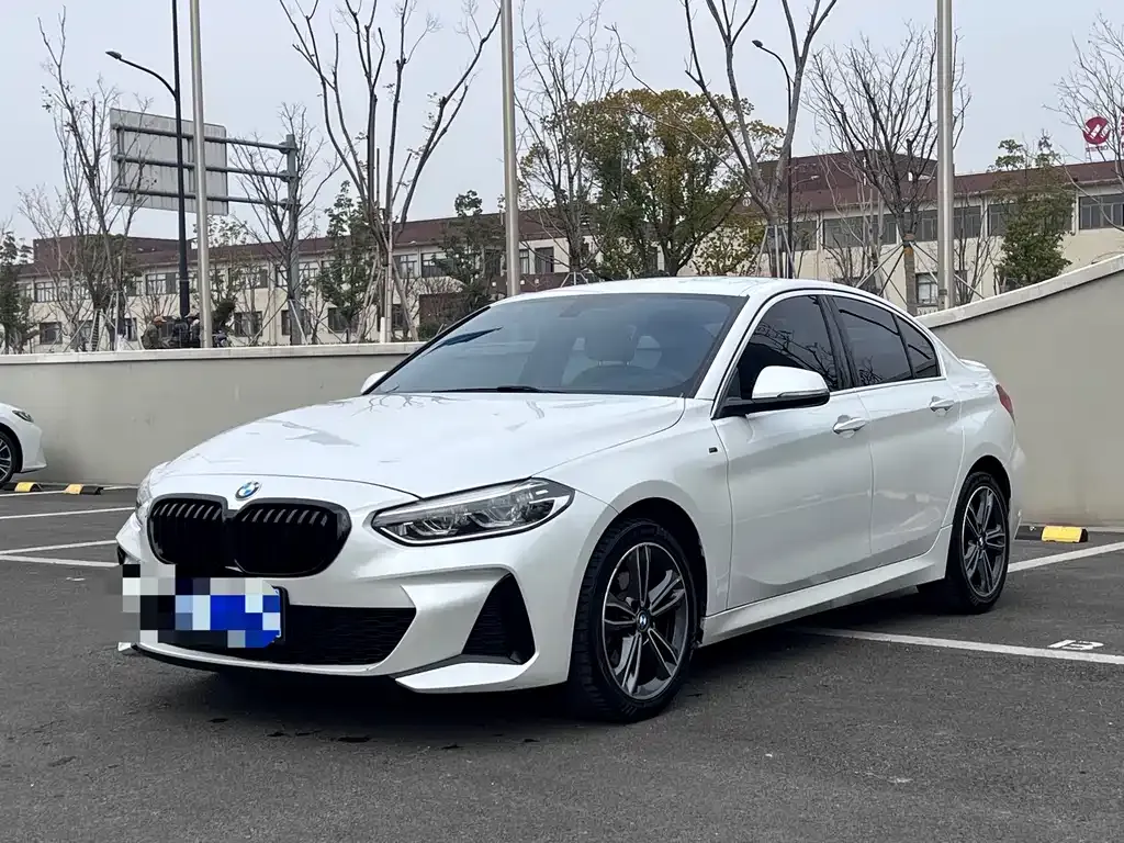 BMW 1 Series — фото 1