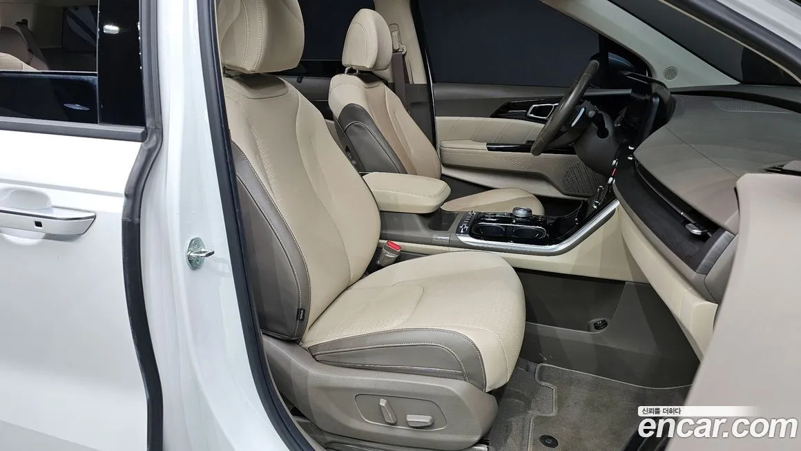 Kia Carnival — фото 2