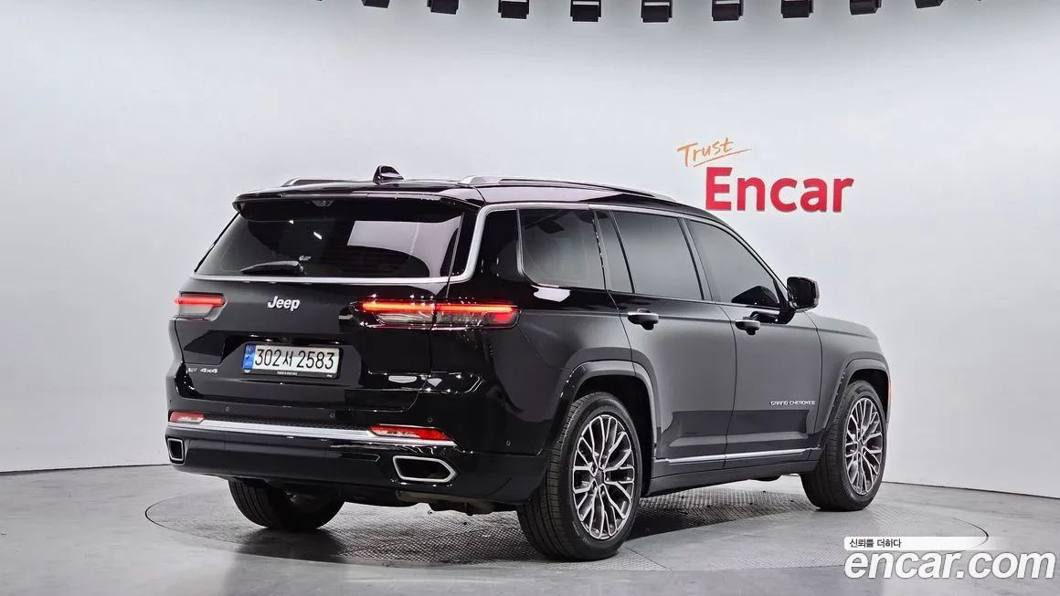 Jeep Cherokee — фото 4