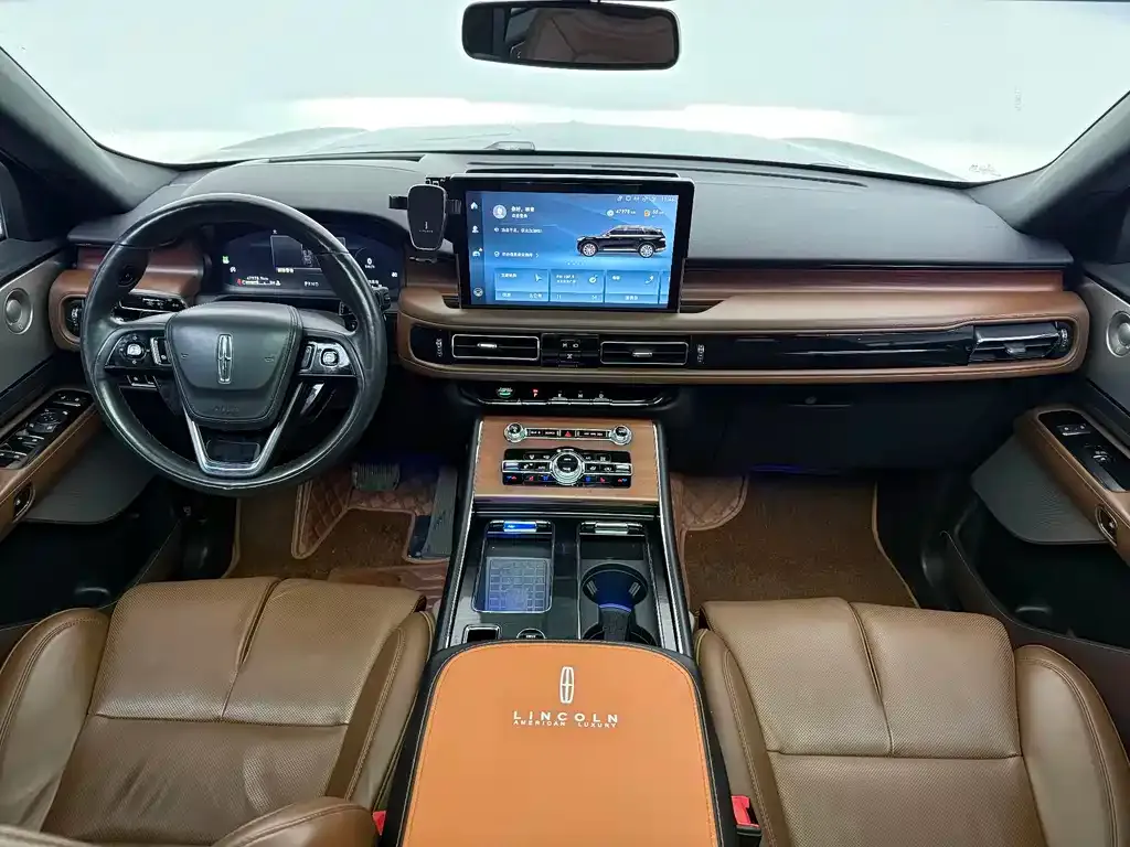 Lincoln Aviator — фото 10