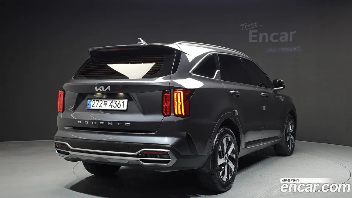 Kia Sorento — фото 9
