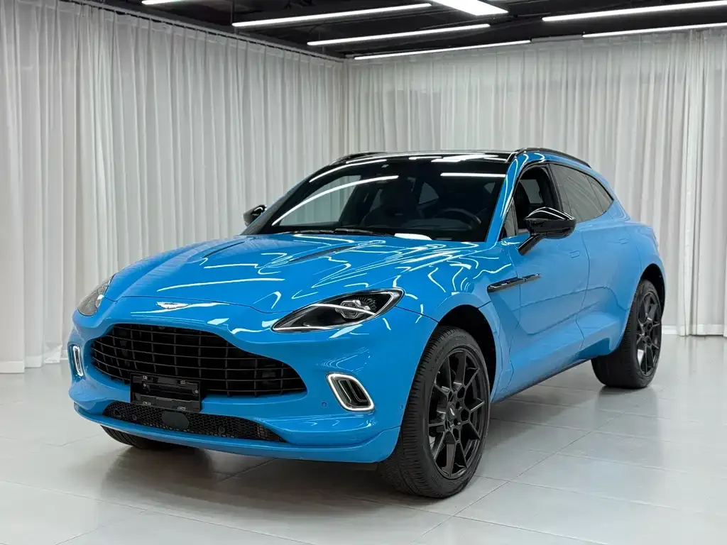 Aston Martin DBX — фото 9