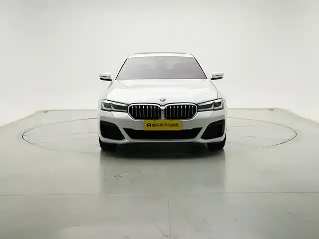BMW 5 Series — фото 2