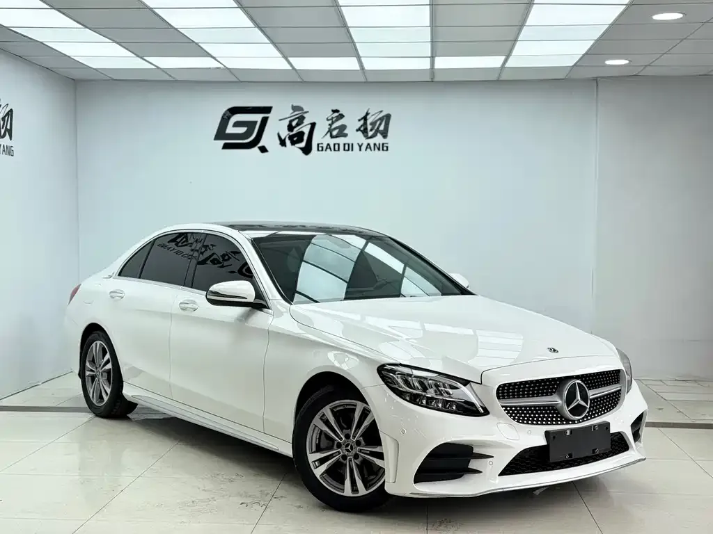 Mercedes-Benz C-Class — фото 10