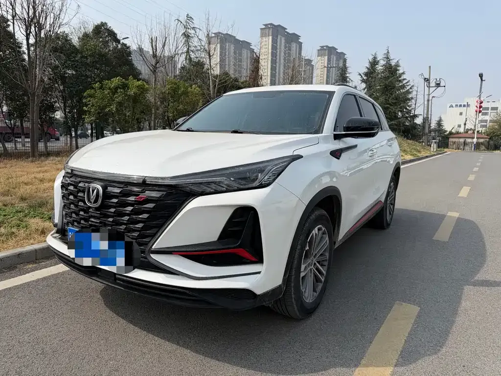 Changan CS75PLUS — фото 1