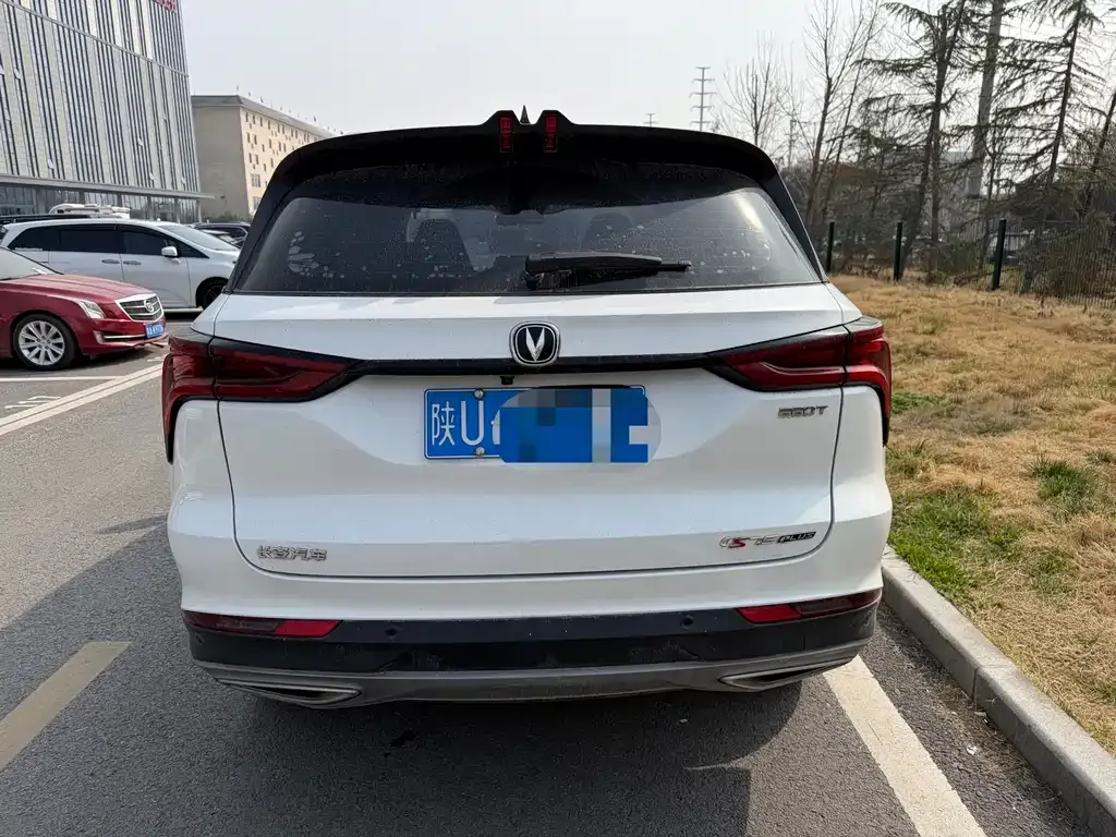 Changan CS75PLUS — фото 9