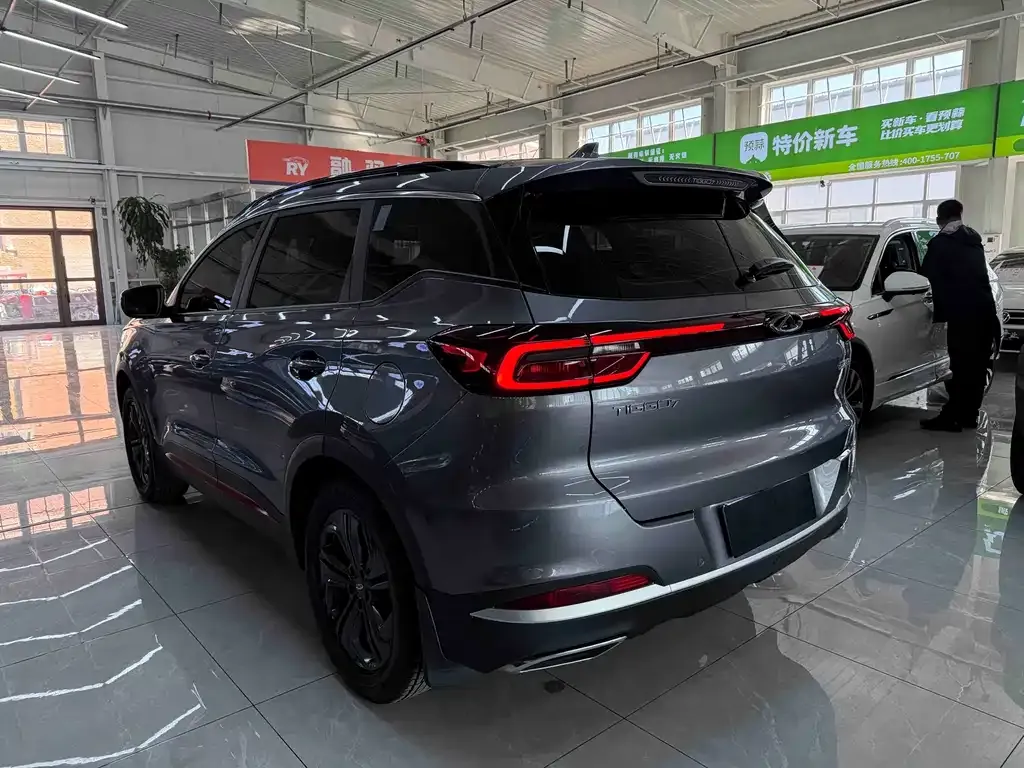 Chery Tiggo 7 — фото 8