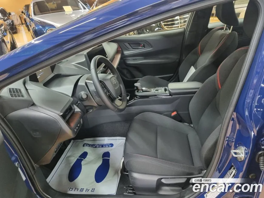 Toyota Prius — фото 4