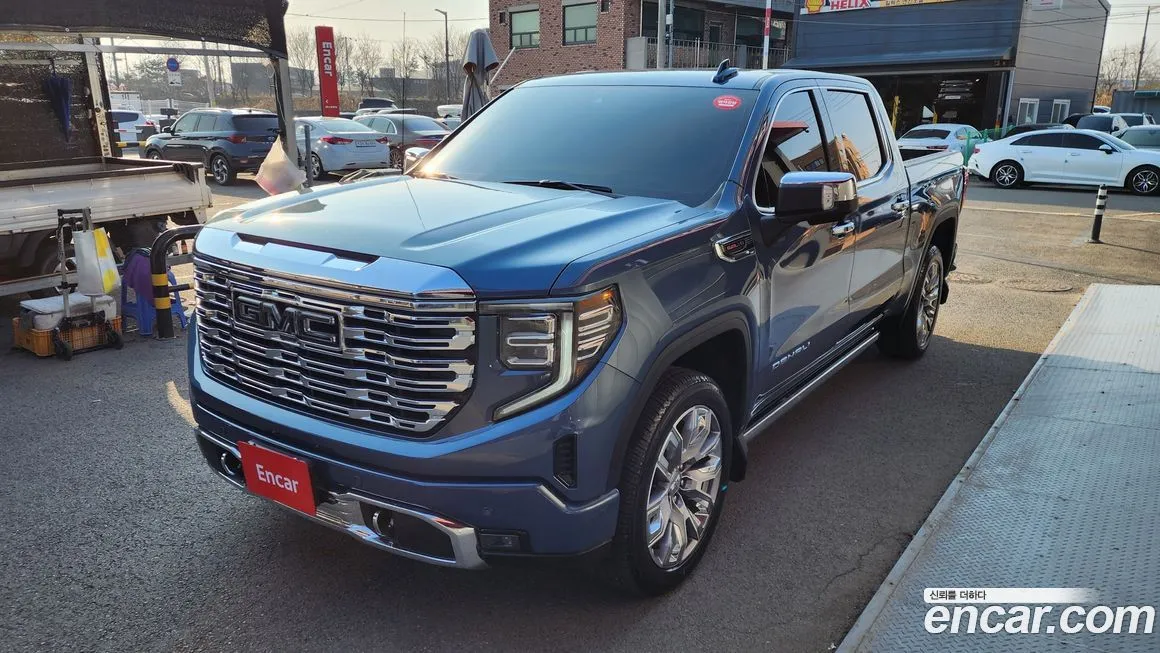 GMC Sierra — фото 1