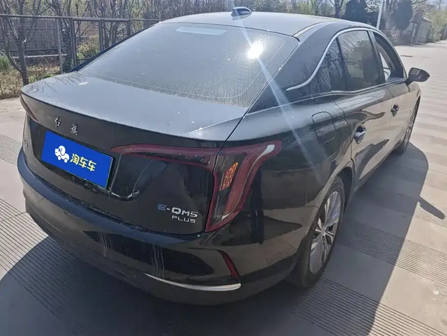 Hongqi E-QM5 — фото 7