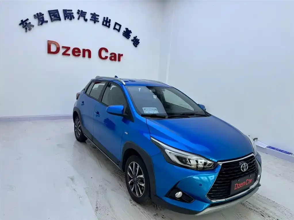 Toyota Yaris L — фото 9