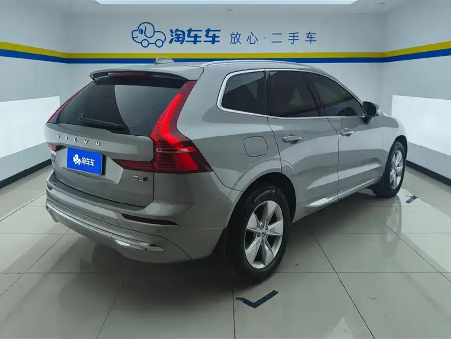 Volvo XC60 — фото 7