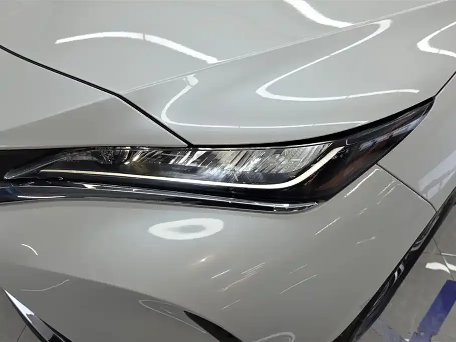 Toyota Harrier — фото 6