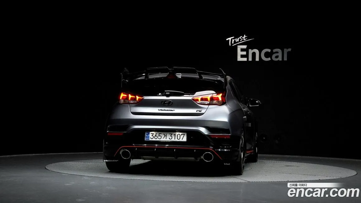 Hyundai Veloster — фото 2