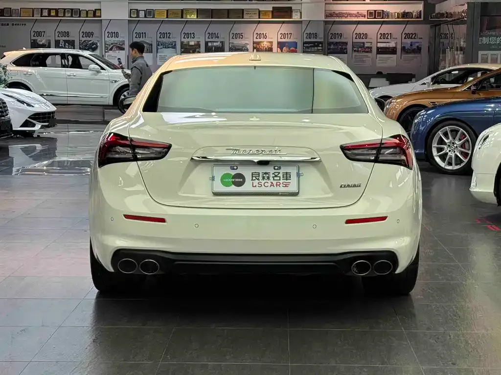 Maserati Ghibli — фото 6