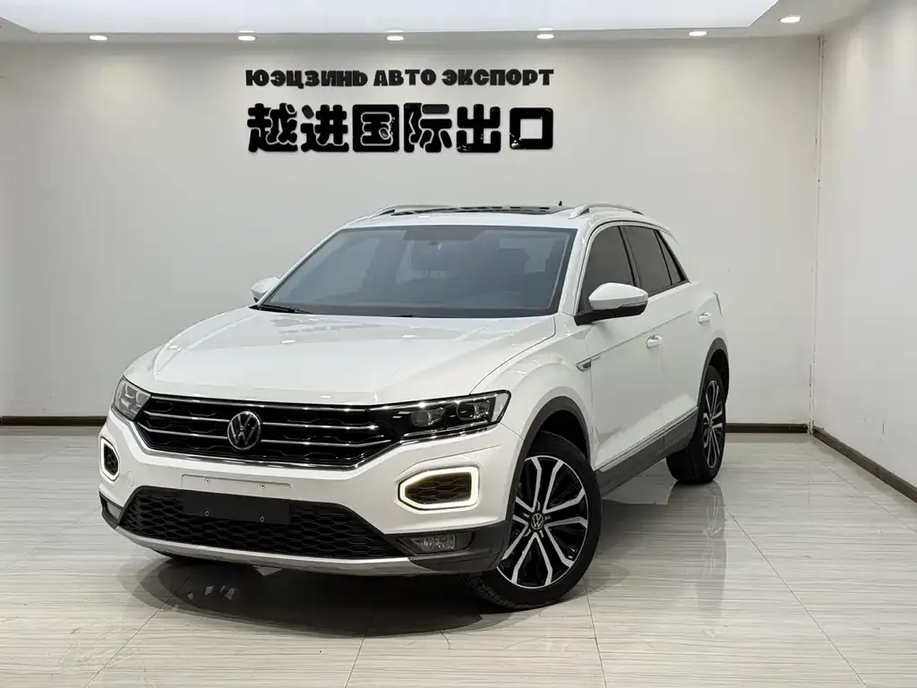 Volkswagen T-Roc — фото 1