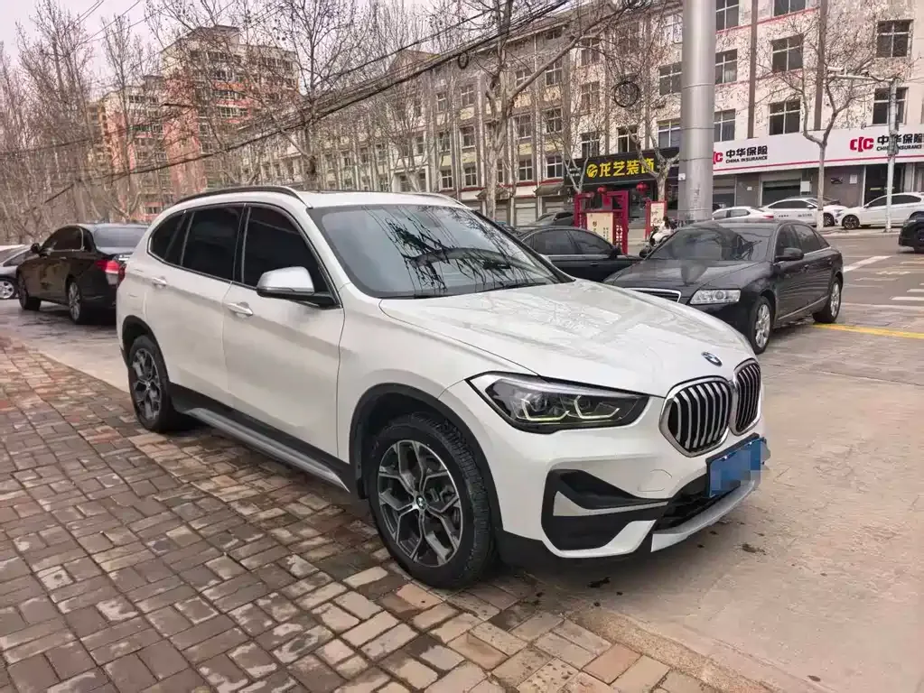 BMW X1 — фото 10