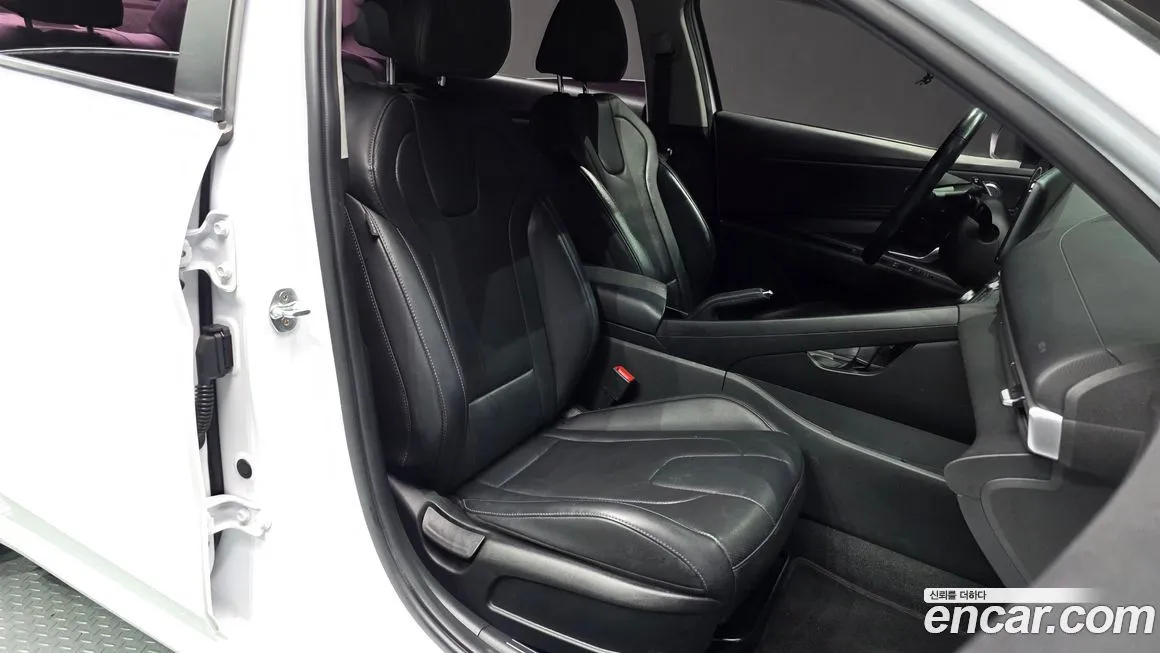 Hyundai AVANTE — фото 2