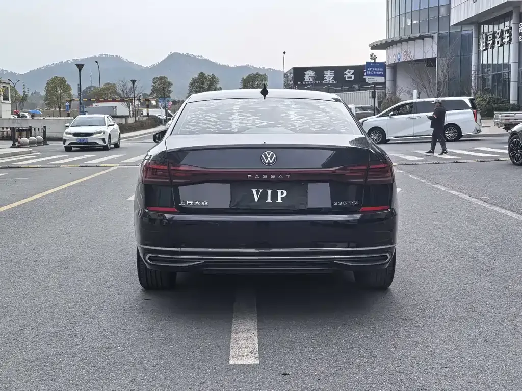 Volkswagen Passat — фото 2