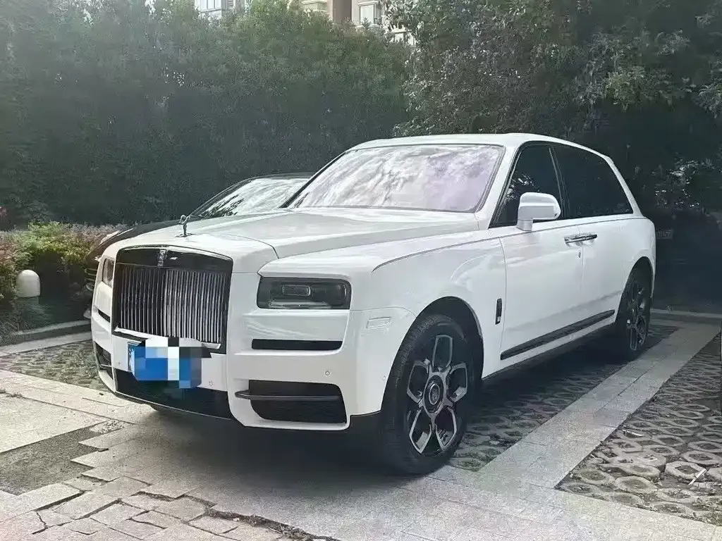 Rolls-Royce Cullinan — фото 1