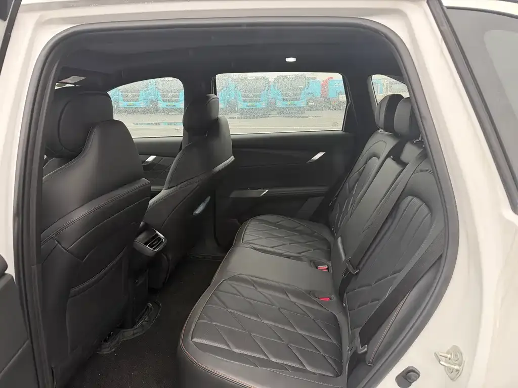 Changan CS75PLUS — фото 10