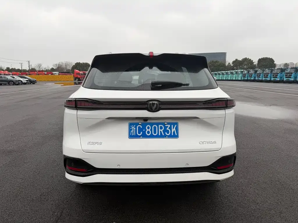 Changan CS75PLUS — фото 8
