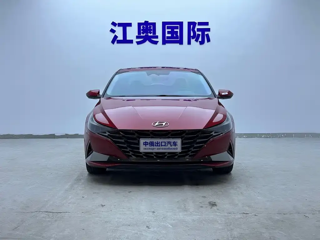 Hyundai Elantra — фото 3